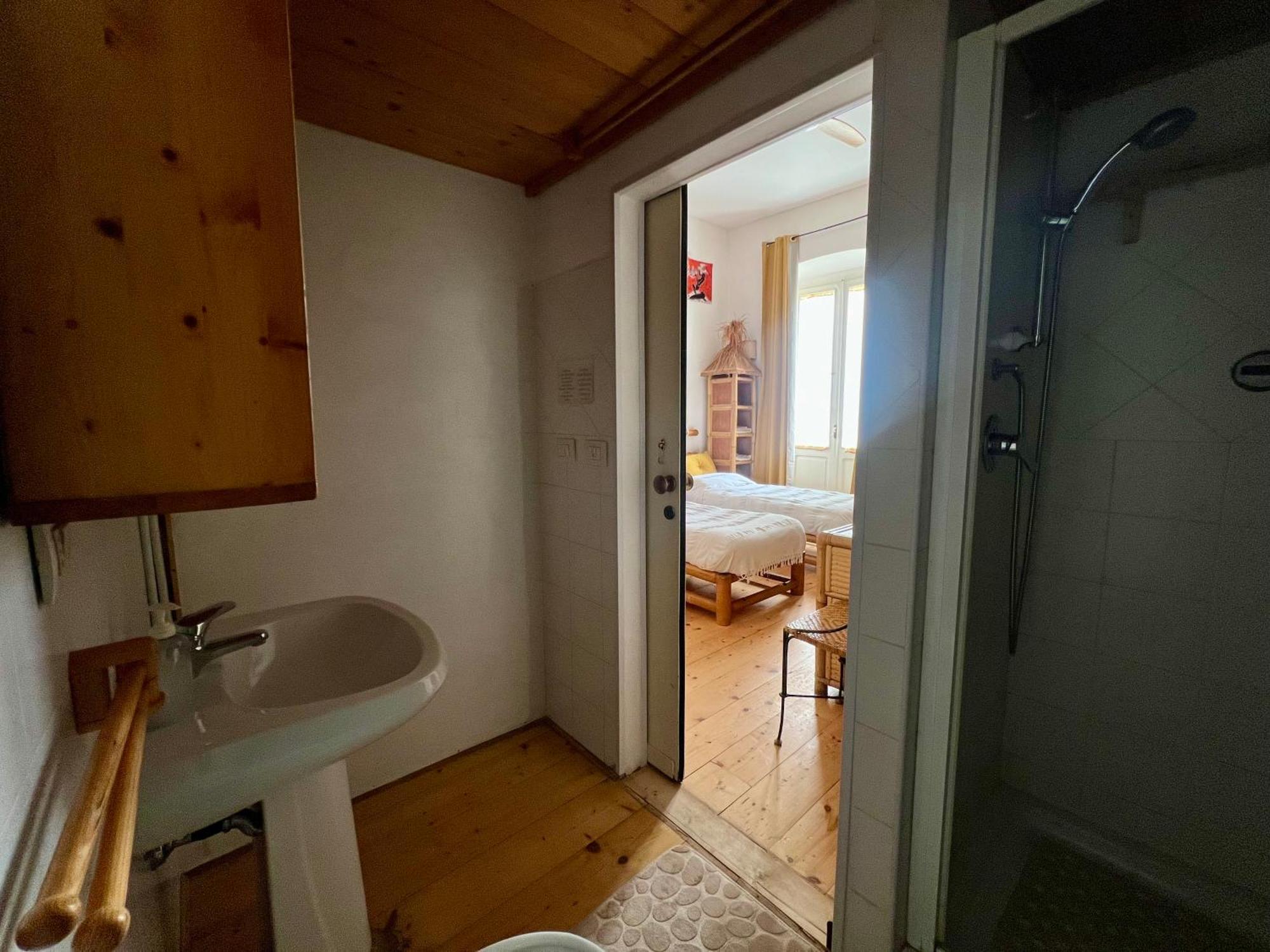 B&B Le Finestre Su Via Cavour Sassari Bilik gambar