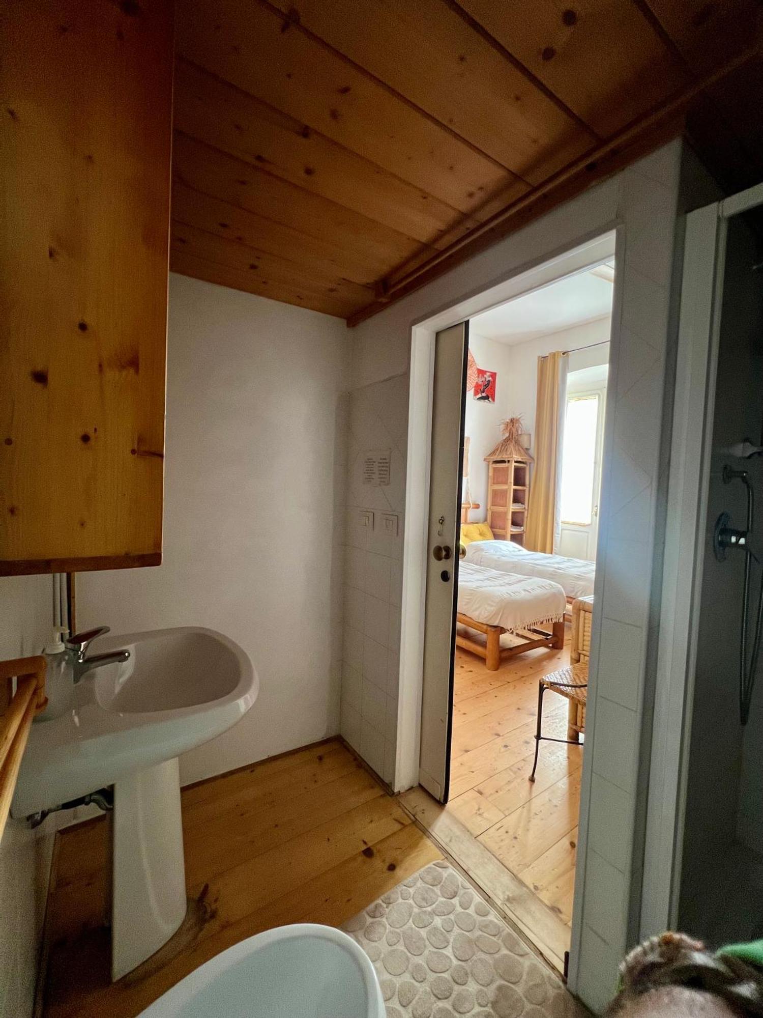 B&B Le Finestre Su Via Cavour Sassari Bilik gambar